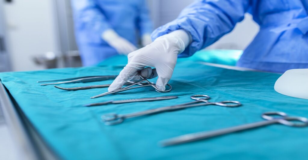 Protocol de curățare și dezinfectare a instrumentarului medical în blocul operator