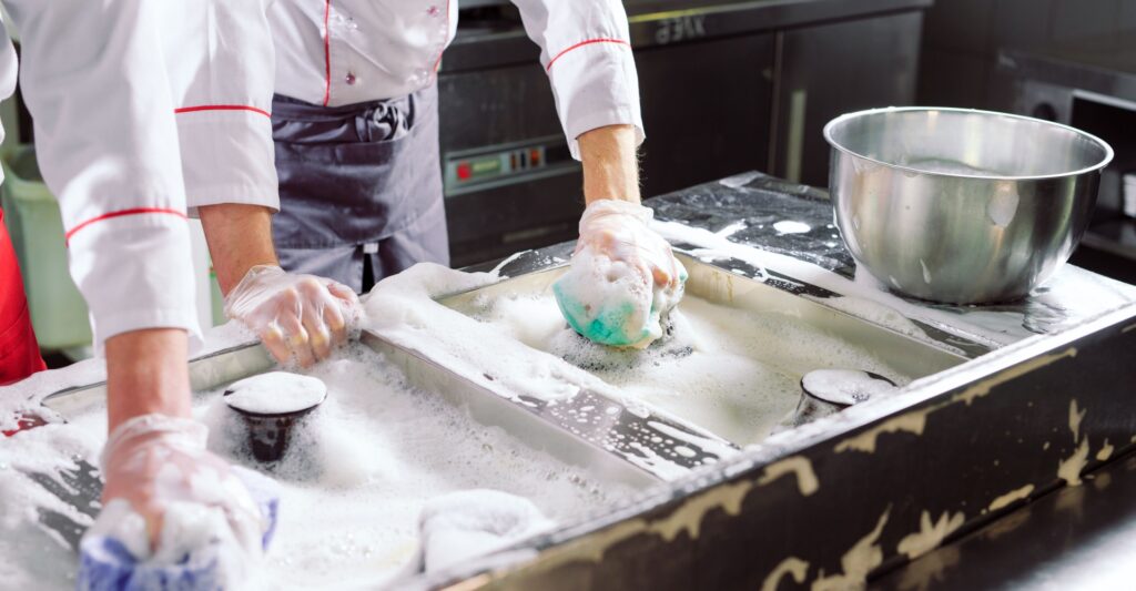 bucatarii - Ghidul complet pentru curățenia în bucătăriile profesionale și industria alimentară