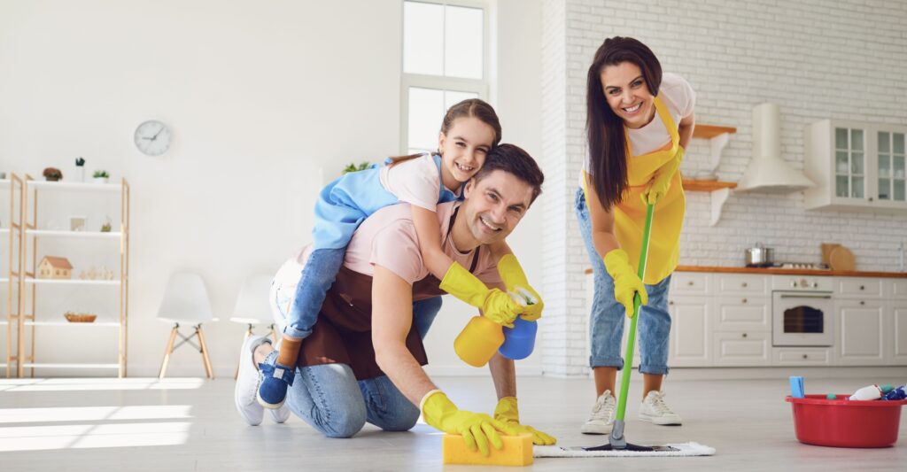 curatenie in familie